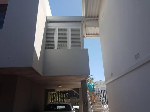 Modern, Centrally Located Dorp Street Apartment Стеленбош Екстериор снимка